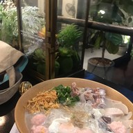 Food or drink of Starry House Bowin