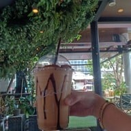 เมนูของร้าน Yard Bird Cafe Maison Hotel Bangkok