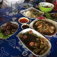 เมนูของร้าน ครัวไทยอีสาน ซอยพหลโยธินซอย1 อนุสาวรีชัย