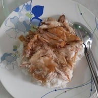 ไก่ต้มน้ำปลา เจ้าเก่าซอยสดใส