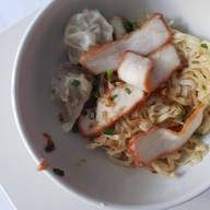 บะหมี่สมพงษ์ สะพานใหม่ (เจ้าเก่า)