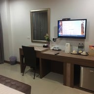 โรงแรมเดอะเซ็นทริส