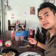 บรรยากาศ อาหารตามสั่งหัวโค้ง โรงพยาบาลหางดง