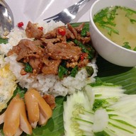 เมนูของร้าน ตั๊กกะเพรายักษ์ Top สิงห์บุรี