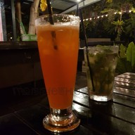 เมนูของร้าน Little Red Oven (Koh Mak Pizza)