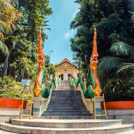 บรรยากาศ วัดสุวรรณคีรีวงก์ (วัดป่าตอง)