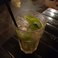 เมนูของร้าน Little Red Oven (Koh Mak Pizza)