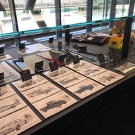 Isuzu Plaza  いすゞプラザ