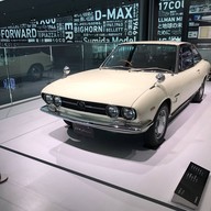 Isuzu Plaza  いすゞプラザ