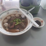 เมนูของร้าน เนื้อตุ๋นน้ำแดง 5 ดาว (สูตรน้ำจิ้มพริกไทยดำ) บางกอกใหญ่