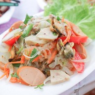 แก่งดง แม่แตง