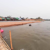 แก่งดง แม่แตง