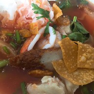 เมนูของร้าน ก๋วยเตี๋ยวต้มยำตำลึงเจ้าเก่า 1984