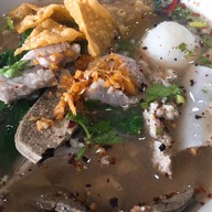 เมนูของร้าน ก๋วยเตี๋ยวต้มยำตำลึงเจ้าเก่า 1984