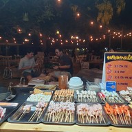 ลิ้นแดง ต๊อกป๊อกกีบางแสน บางแสน