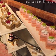 เมนูของร้าน 92 Cafe  โรงแรมโกลด์เด้น ทิวลิป