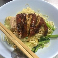 บะหมี่หน้าเป็ดย่าง