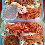ข้าวหมูทอดเหลือแดก