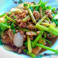 ข้าวหมูทอดเหลือแดก