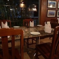 บรรยากาศ Chez Andy Swiss Restaurant Steak House