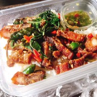 ข้าวหมูทอดเหลือแดก