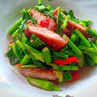 ข้าวหมูทอดเหลือแดก