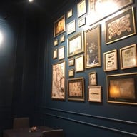 บรรยากาศ WHALE'S BELLY