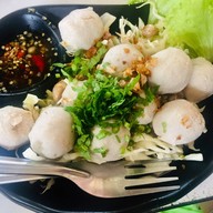 เมนูของร้าน ก๋วยเตี๋ยวต้มยำกระดูกแก้ว