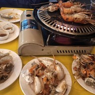 เมนูของร้าน Upper Grill สาขาตลาดนัดเลียบด่วนโซนใหม่