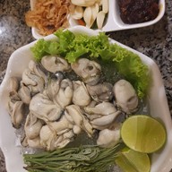 เมนูของร้าน น้องเนยซีฟู๊ด หลังเซ็นทรัล พระราม 2