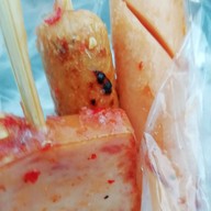 ลูกชิ้นปิ้ง ตลาดราชา
