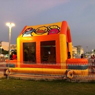บรรยากาศ B Duck เล่นน้ำกัน