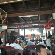 บรรยากาศ ปุ้ย ก๋วยเตี๋ยวเป็ด