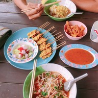 เมนูของร้าน ก๋วยเตี๋ยว5รส สูตรมะนาว เจ้าแรกในเชียงใหม่ สันผีเสื้อ