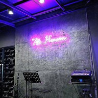 7Heavenroofbar