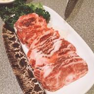 Rising Yakiniku Buffet