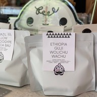 FEEL ColdPressedJuiceBar The Crystal