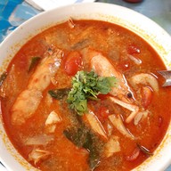 อัซลัลน์ก๋วยเตี๋ยวต้มยำกุ้งแม่น้ำ(ฮาลาล) ลานหน้ามอ สงขลา