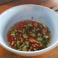 ร้านอาหารชายเขื่อน