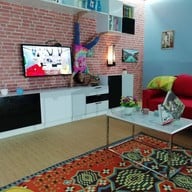 บ้านกลับหัว ศาลายา