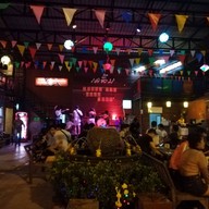 เคลิ้ม Pub & Restaurant หัวหิน