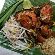 เมนูของร้าน ผัดไทยไฟทะลุ ถนนดินสอ
