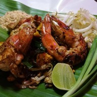 เมนูของร้าน ผัดไทยไฟทะลุ ถนนดินสอ