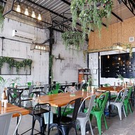 บรรยากาศ ร้านอาหารดีเลย