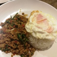 เมนูของร้าน ครัวคุณกล้า กินเส้นในซอย by คุณกล้า