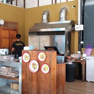 ก๋วยเตี๋ยว​เรือแม่ศรีนวล สาขาถนน345