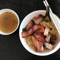 เมนูของร้าน บิ๊กบะหมี่ อยุธยา