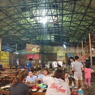 บรรยากาศ อู่ข้าว อู่น้ำ ซีฟู้ด หมูกะทะ