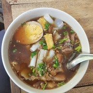 เมนูของร้าน ก๋วยจั๊บน้ำข้น ซอยช้างม่อยเก่า