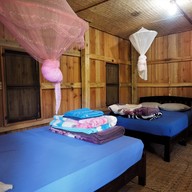 อินทนนท์ คีรีมายาแม่กลางหลวง